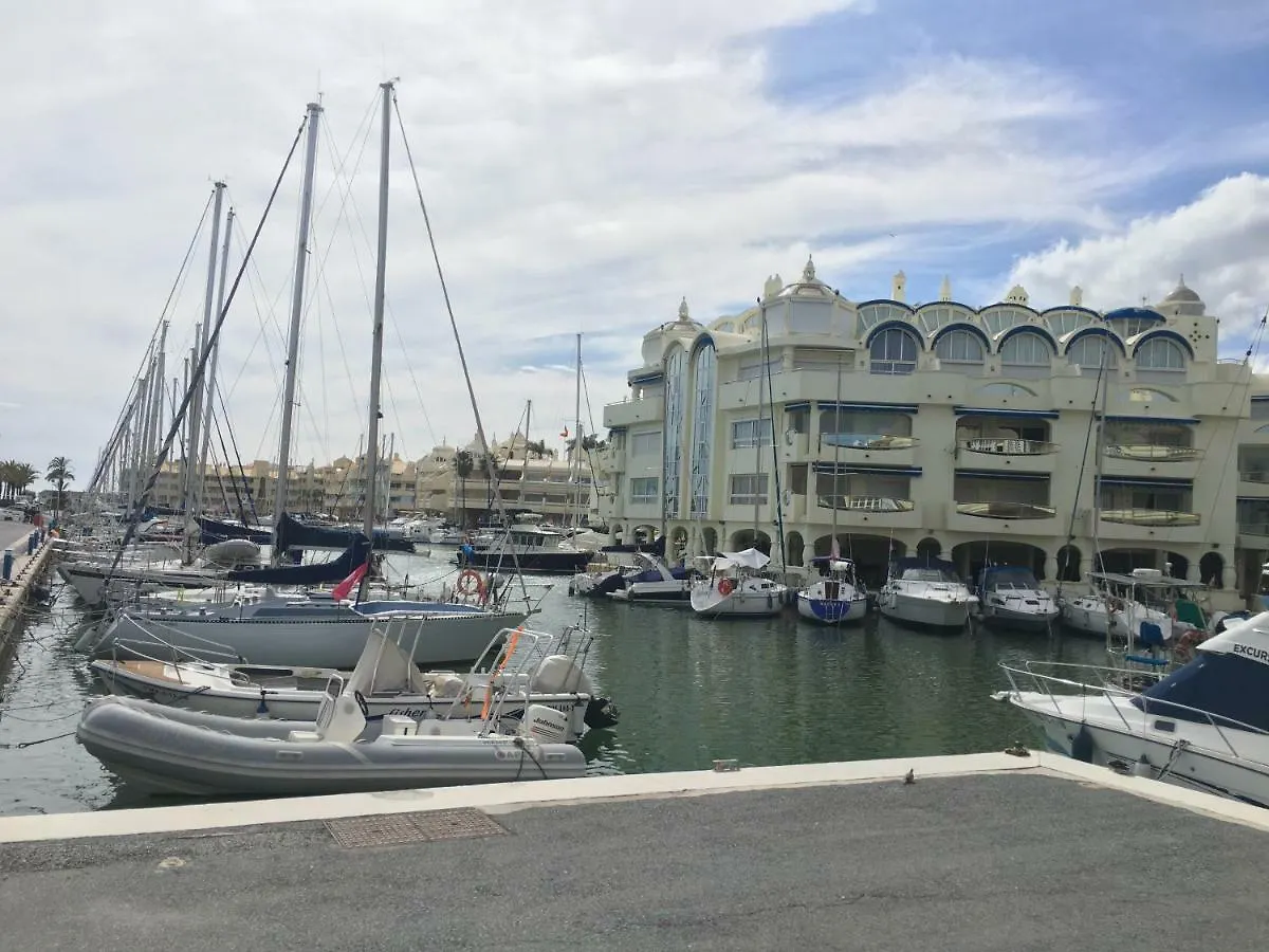 Magnificent Port-Beach 5* Luxury Residence Benalmádena Hiszpania